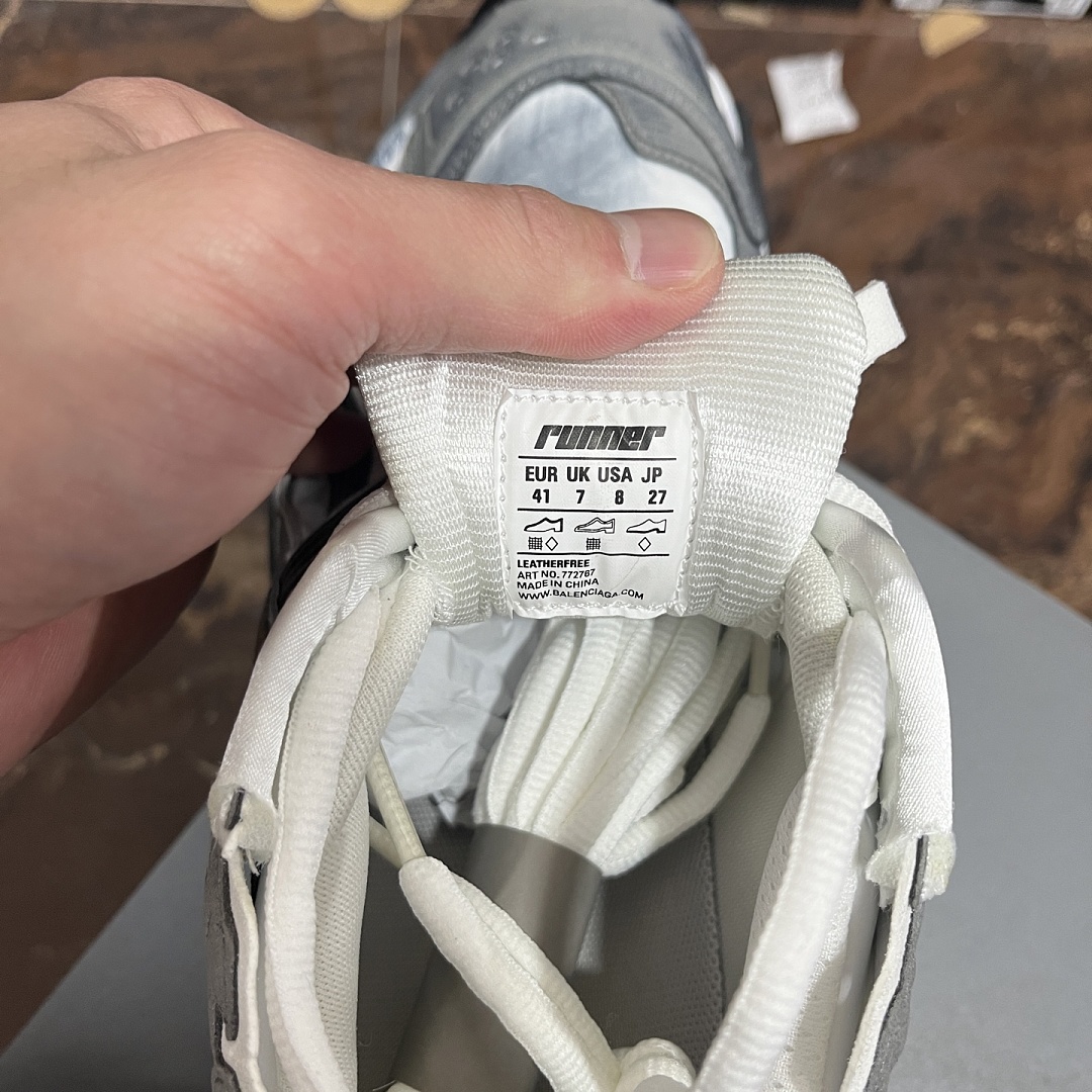 Balenciaga BLCG Runner 7.5 - Image 10
