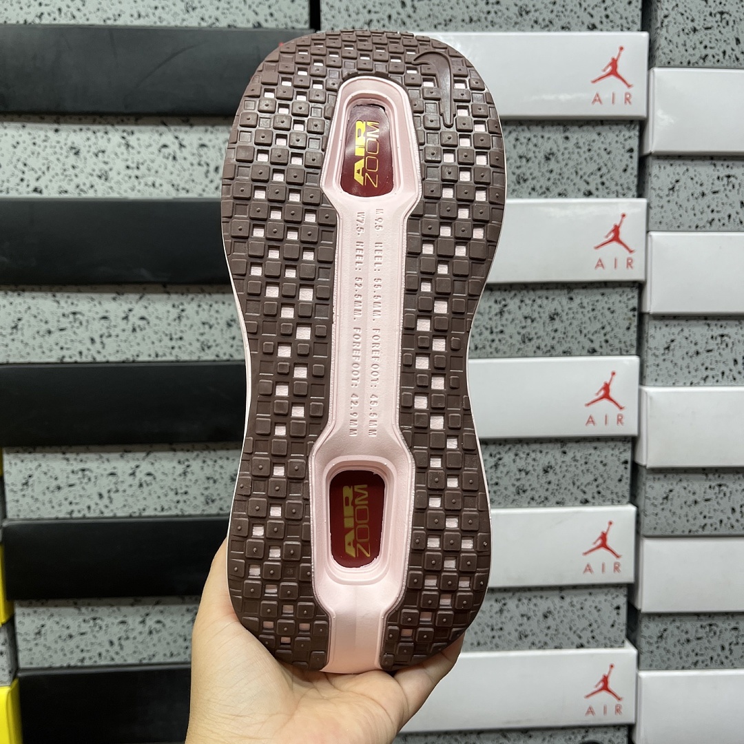 Nike Vomero Premium Tangerine Tint Pink Foam Tattoo - Image 5