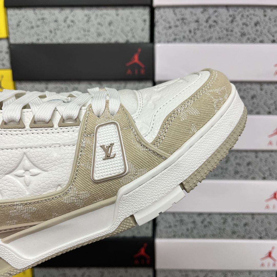 Louis Vuitton Trainer 1-13 - Image 9