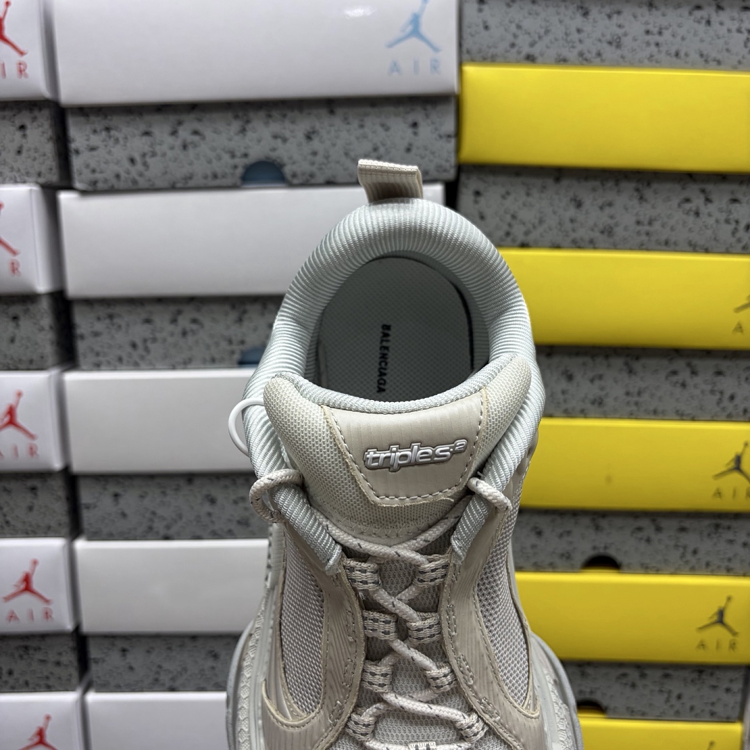 Balenciaga Triple S 2 - Image 10