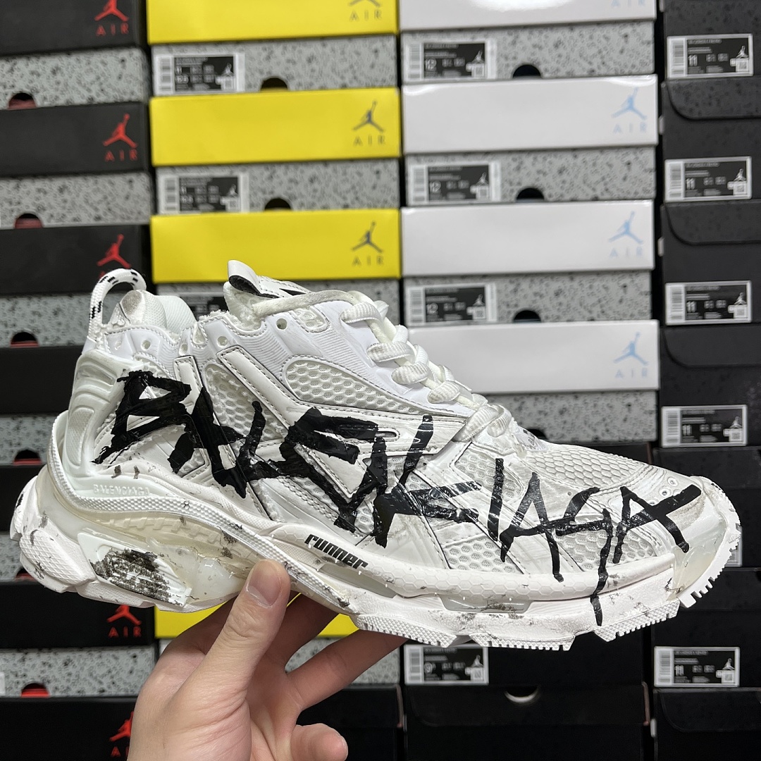 Balenciaga BLCG Runner 7.0 A9 9008 - Image 3