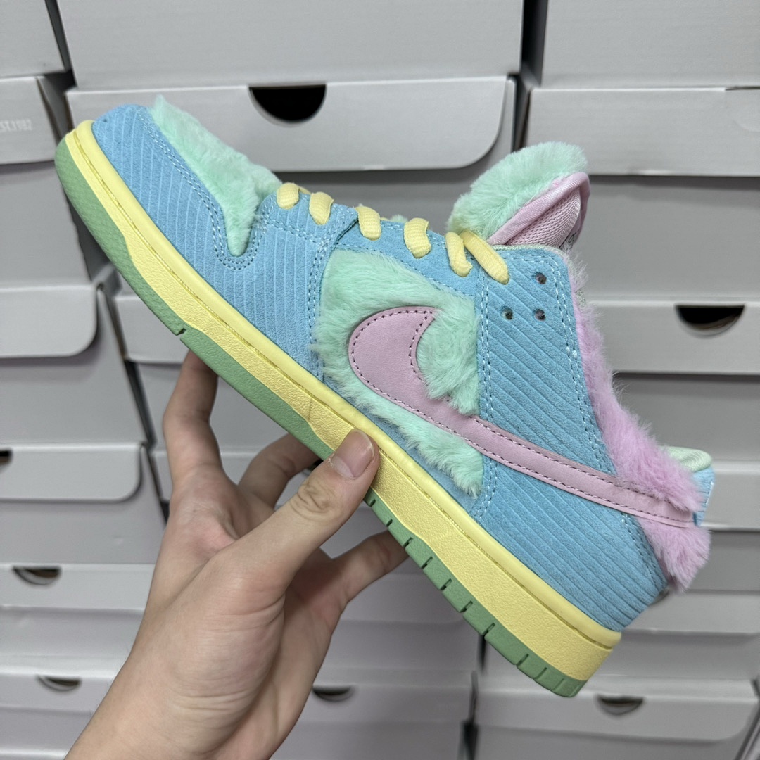 Nike Verdy X Nike SB Dunk Low - Image 7