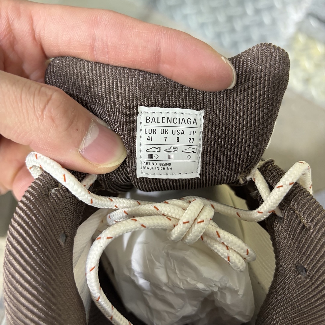 Balenciaga Triple S 2 - Image 11