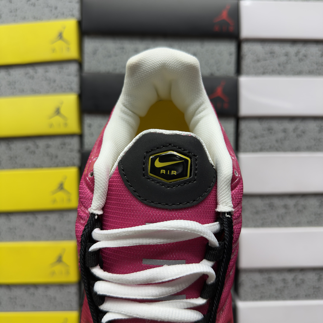 Nike Air Max Plus - Image 2