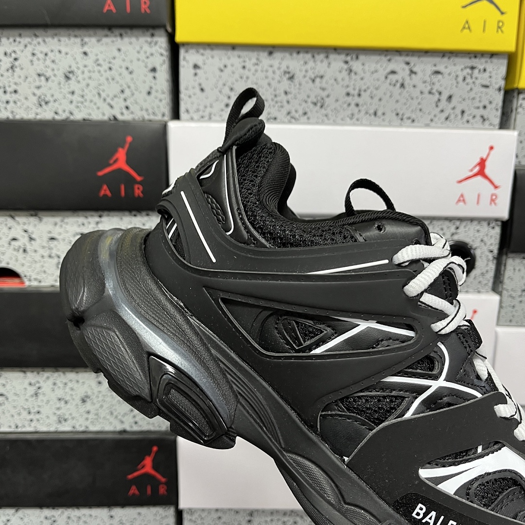 Balenciaga Track 2045 - Image 9