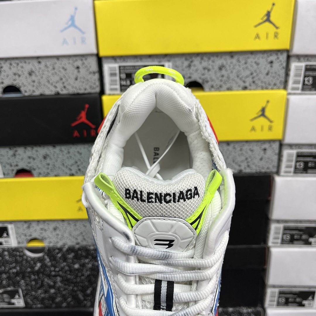 Balenciaga BLCG Runner 7.0 - Image 4