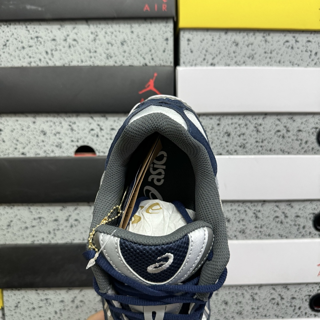 ASICS Gel-NYC Yankees 1201A789-100 - Image 6