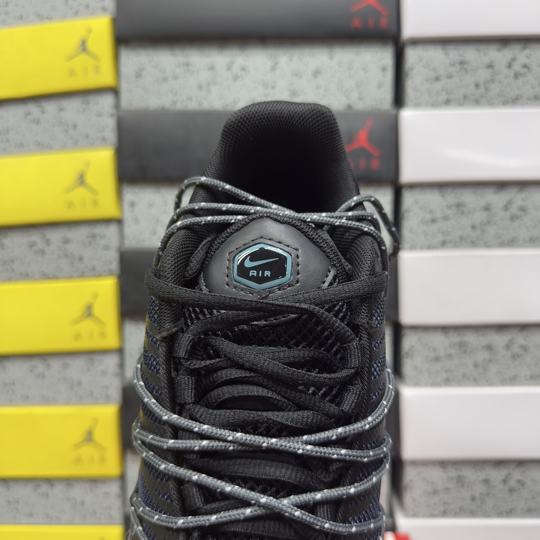Nike Air Max Plus Utility Black Metallic Platinum FZ2770-001 Blue (Lace Up) - Image 4