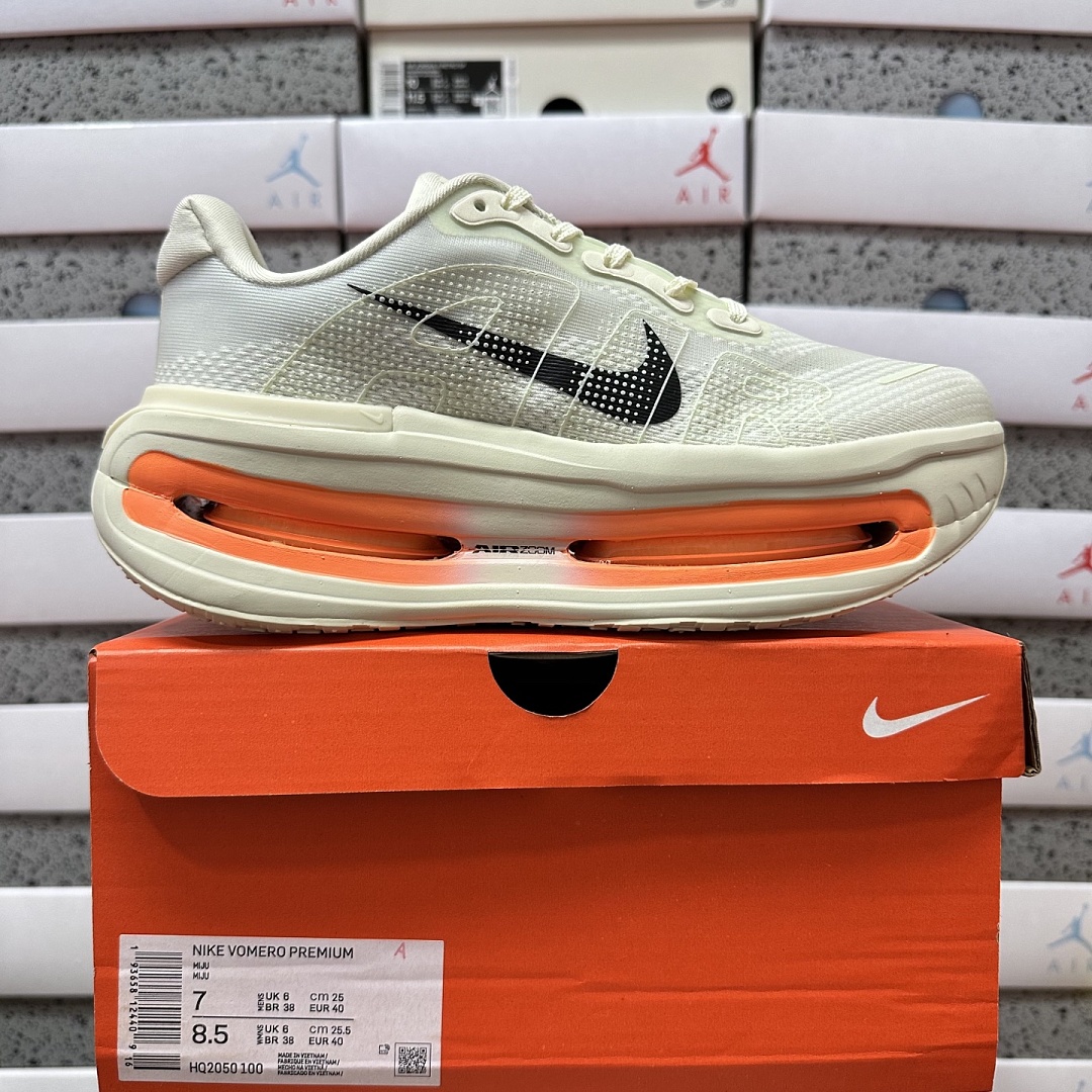 Nike Vomero Premium HQ2050-100