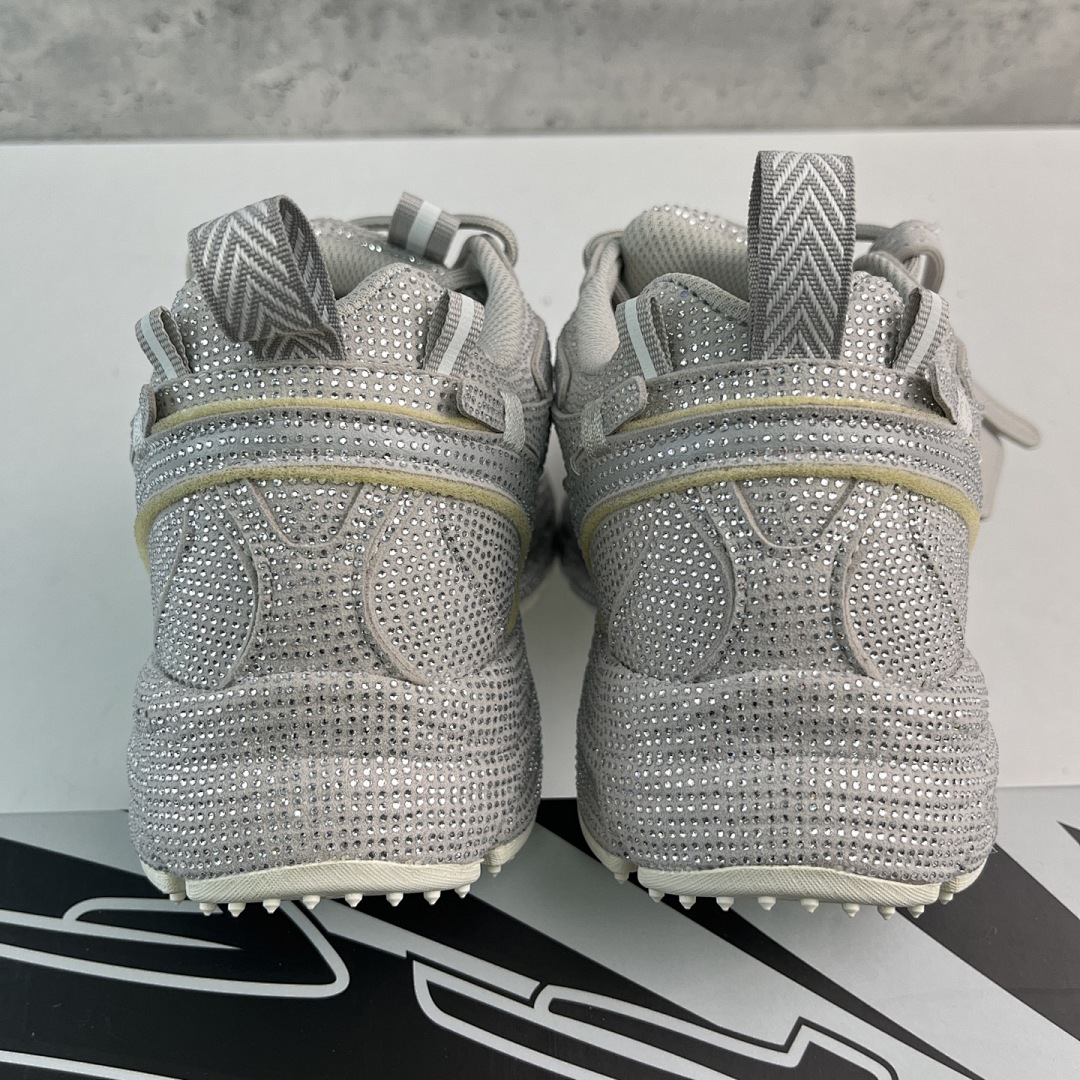 Off-White Be Right Back - Image 4