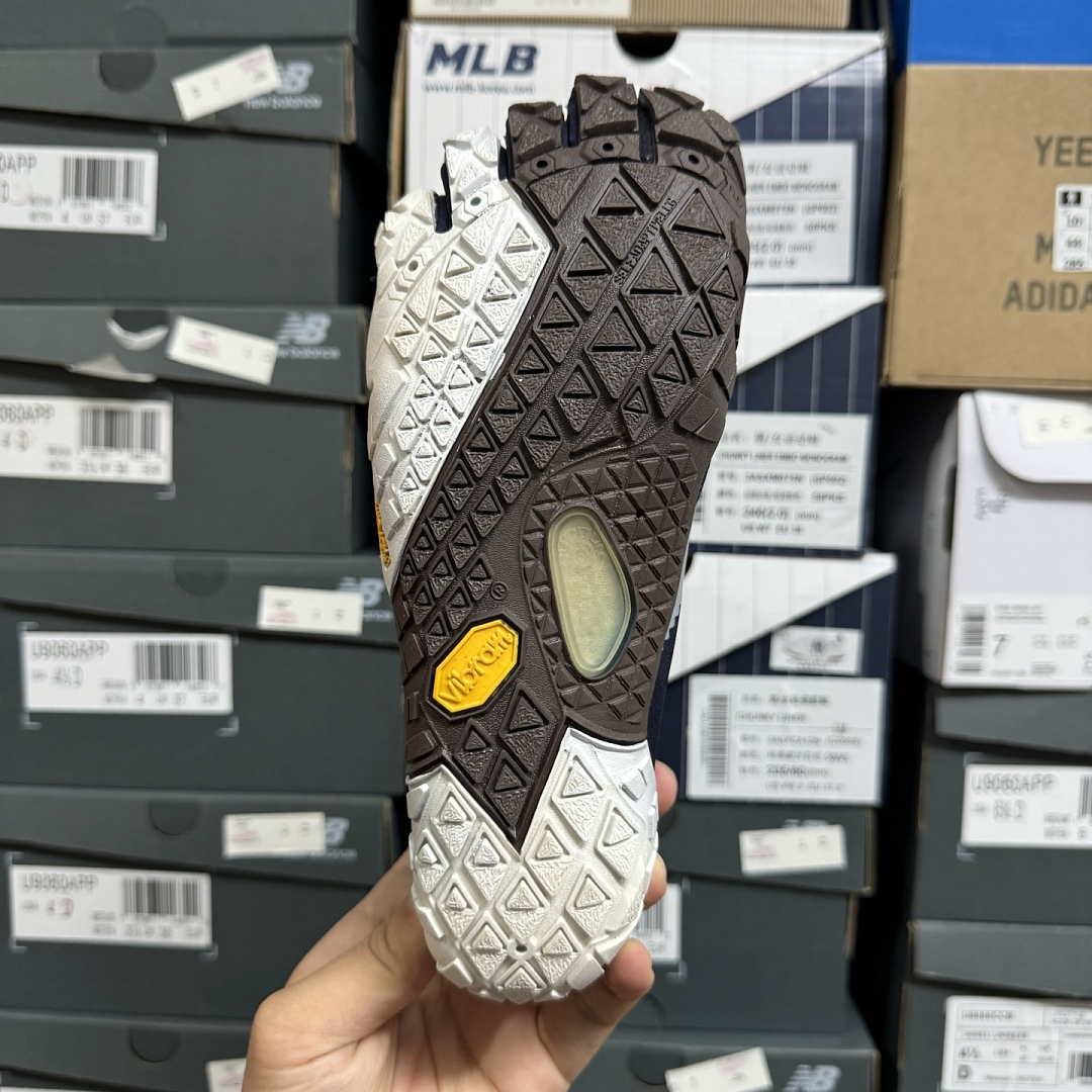 Suicoke Finger Chukka Boot S20MLC1 Navy High Top - Image 6
