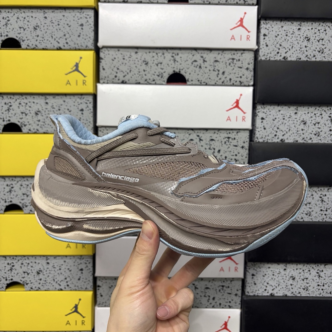 Balenciaga Jet 26 - Image 12