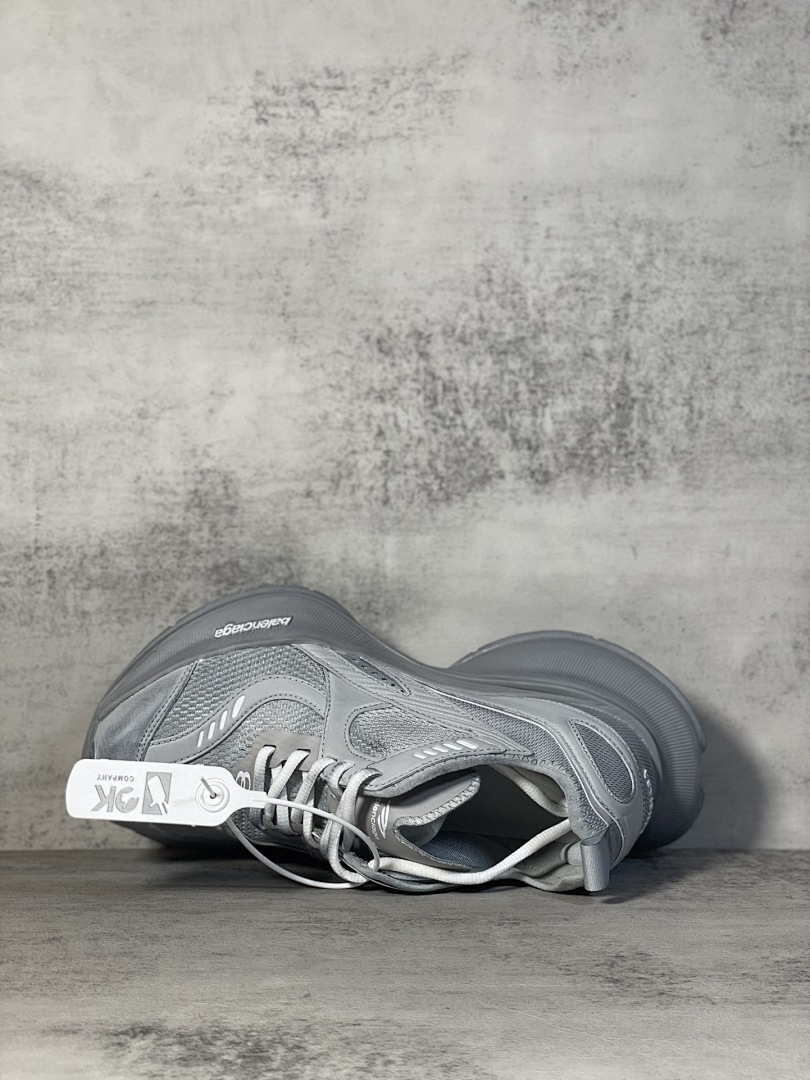 Balenciaga Circuit - Image 25