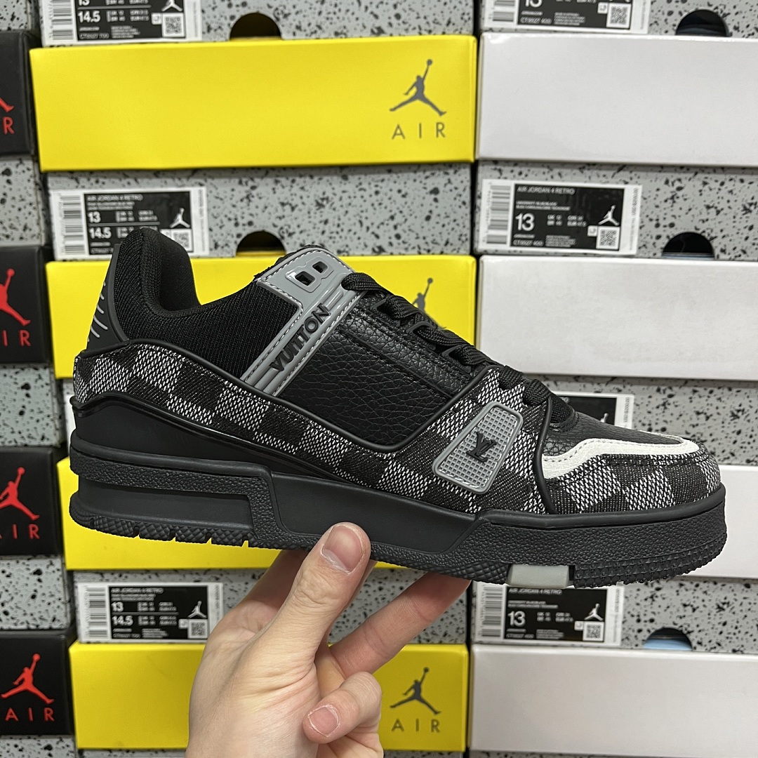Louis Vuitton Trainer 1-9 - Image 9
