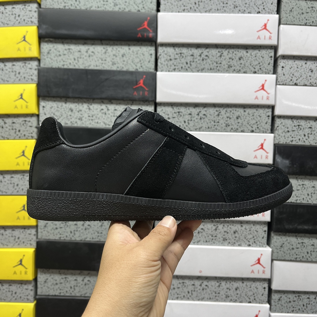 On Running Maison Margiela Replica Triple Black P1897 - Image 9