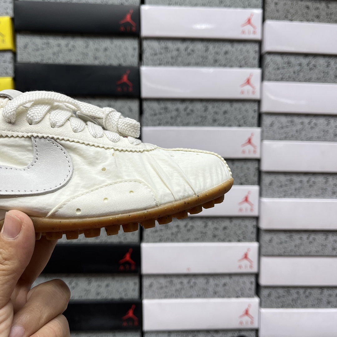Nike Moon Shoe - Image 9