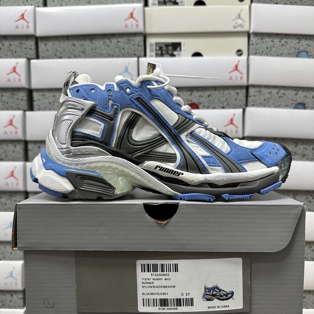 Balenciaga BLCG Runner - Image 5