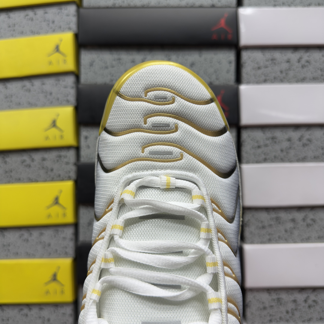 Nike Air Max Plus - Image 7