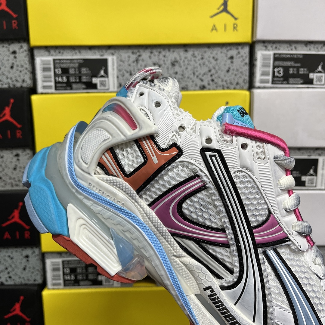 Balenciaga BLCG Runner 7.5 - Image 4