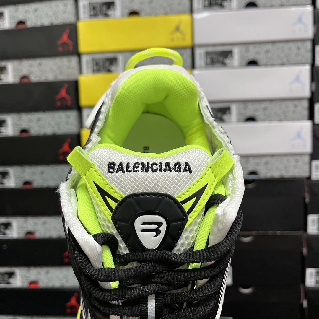 Balenciaga BLCG Runner 7.0 - Image 8