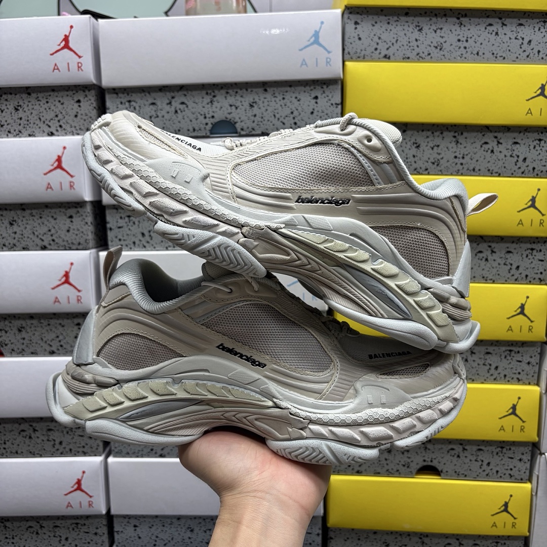 Balenciaga Triple S 2 - Image 4