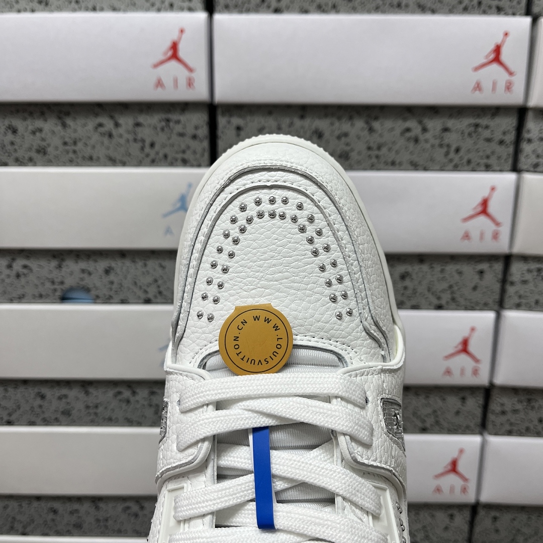 Louis Vuitton Trainer Rhinestone - Image 2