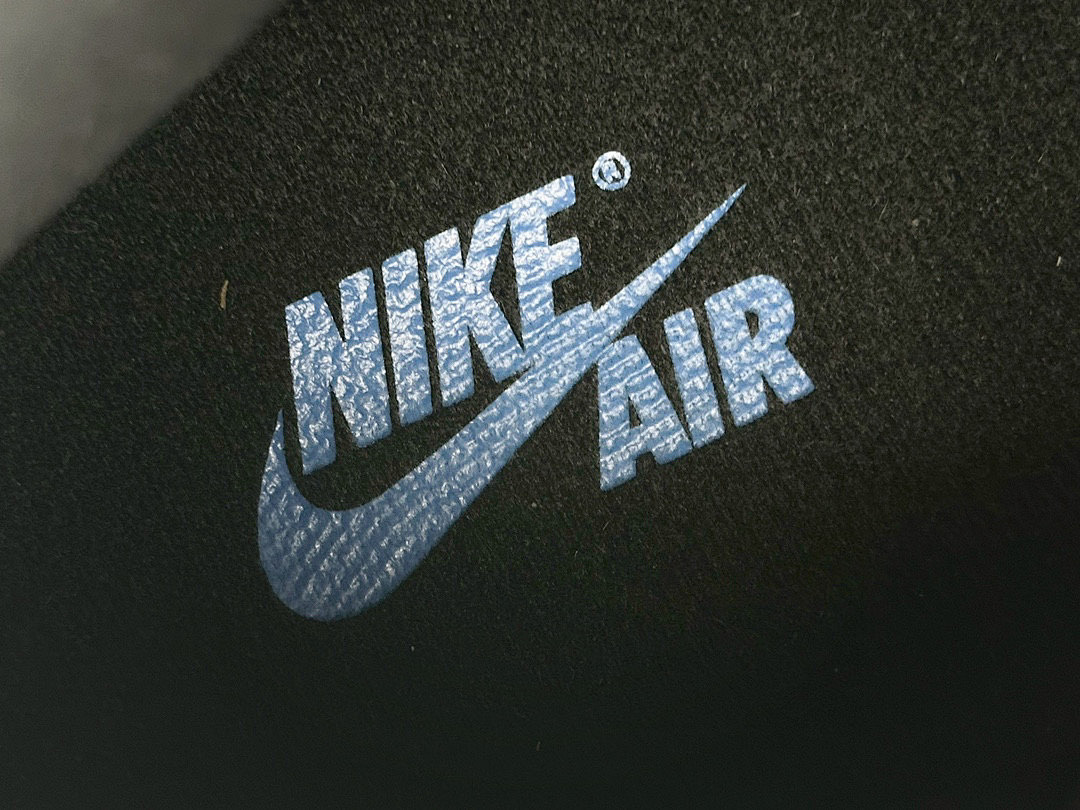 Chanel Jordan Air 1 High OG "University (Blue) - Image 10