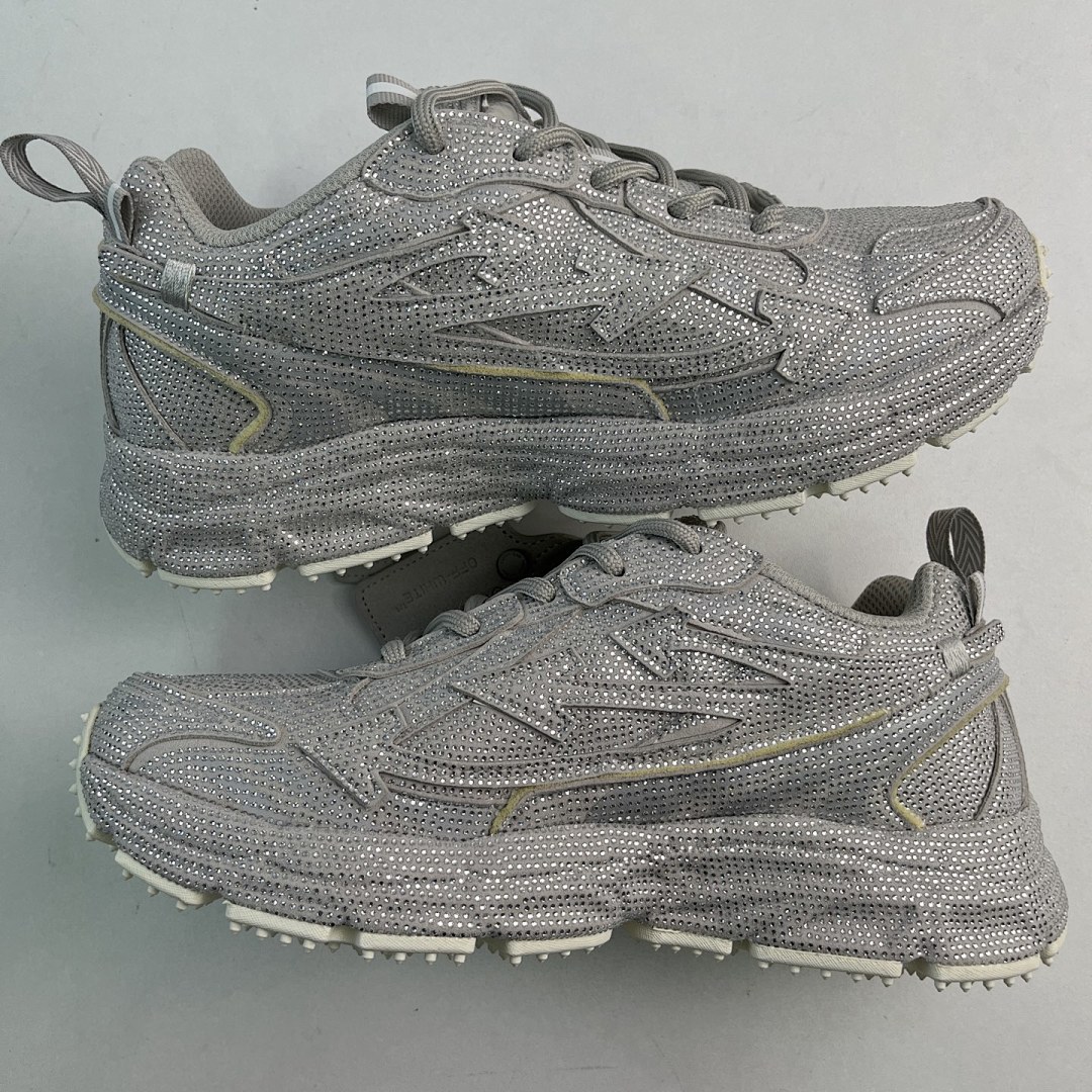 Off-White Be Right Back - Image 2