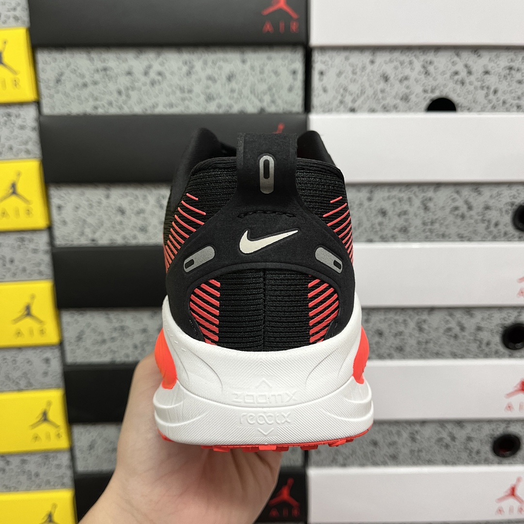 Nike Zoom Vomero - Image 5