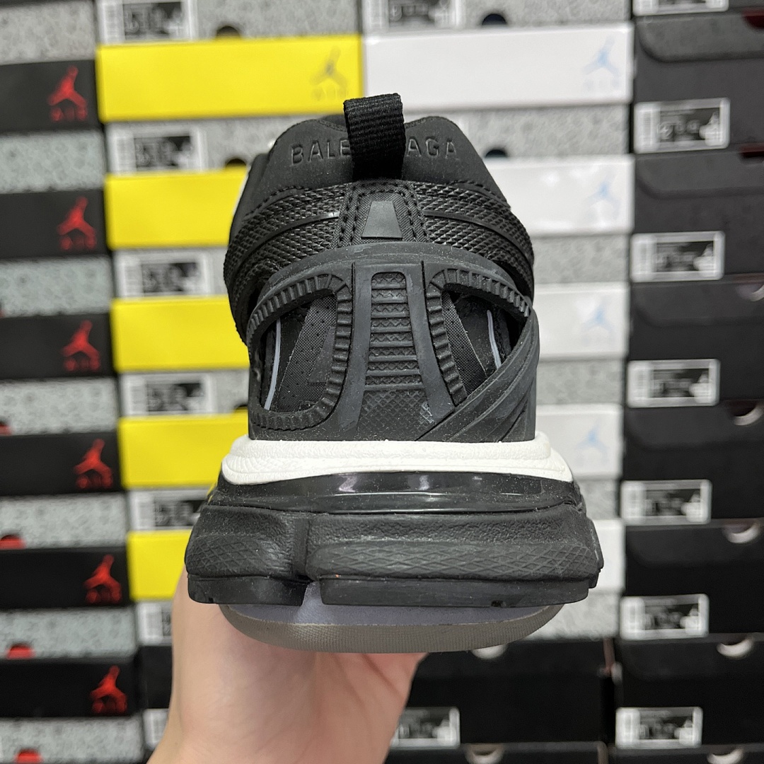 Balenciaga Track 2.0 - Image 78