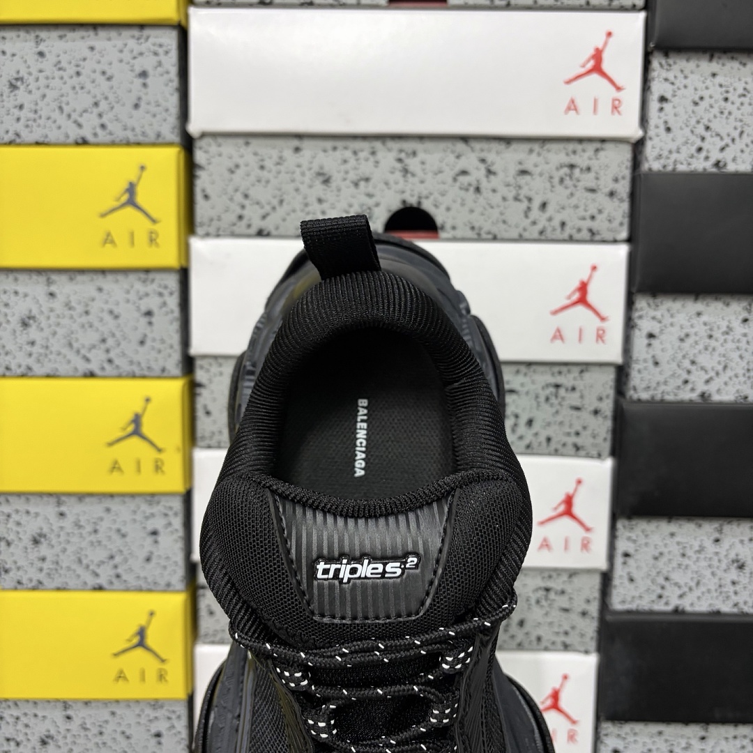 Balenciaga Triple S 2 - Image 4