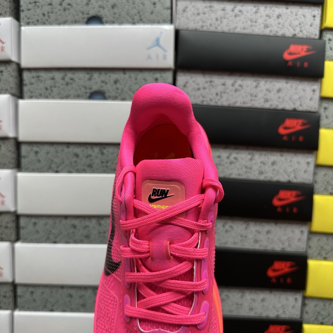Nike Vomero Premium Hyper (Pink) - Image 6