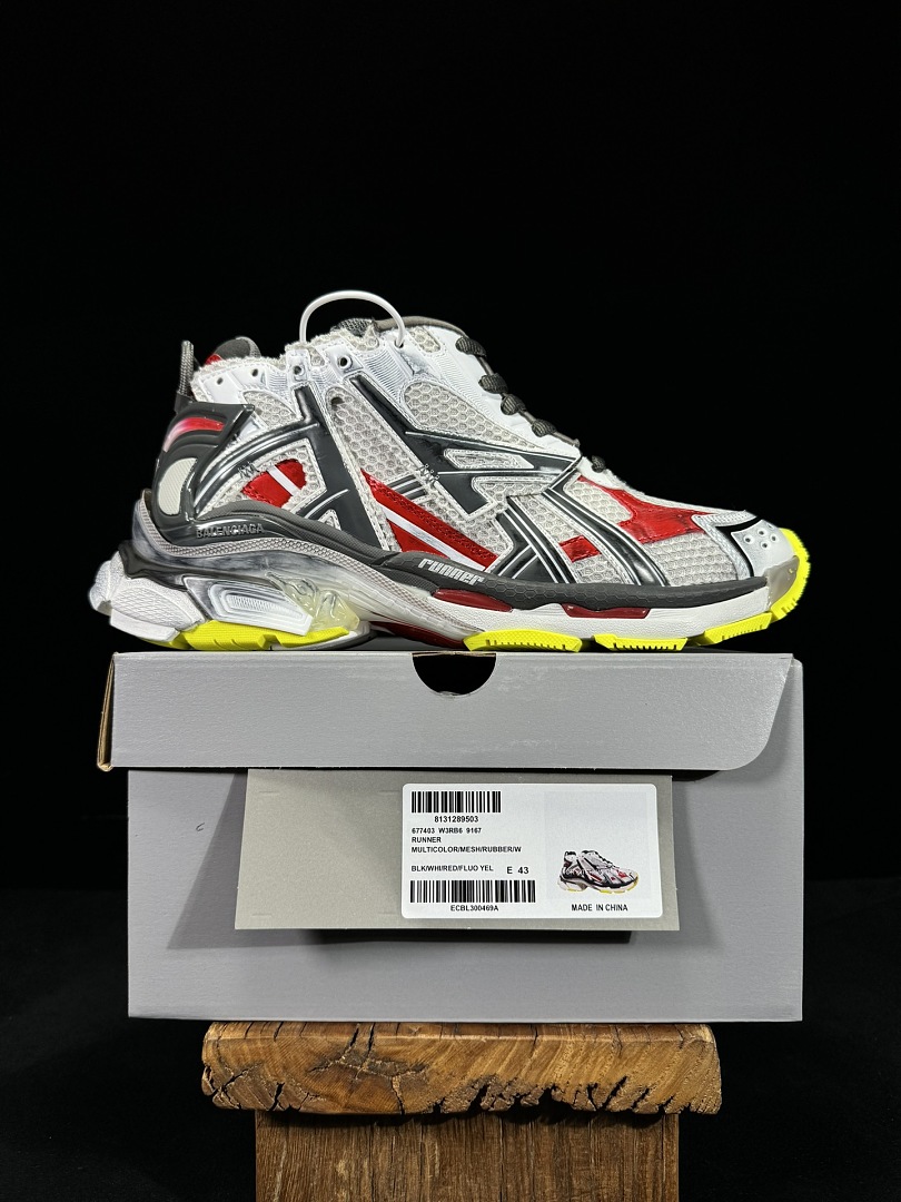 Balenciaga BLCG Runner 7.0