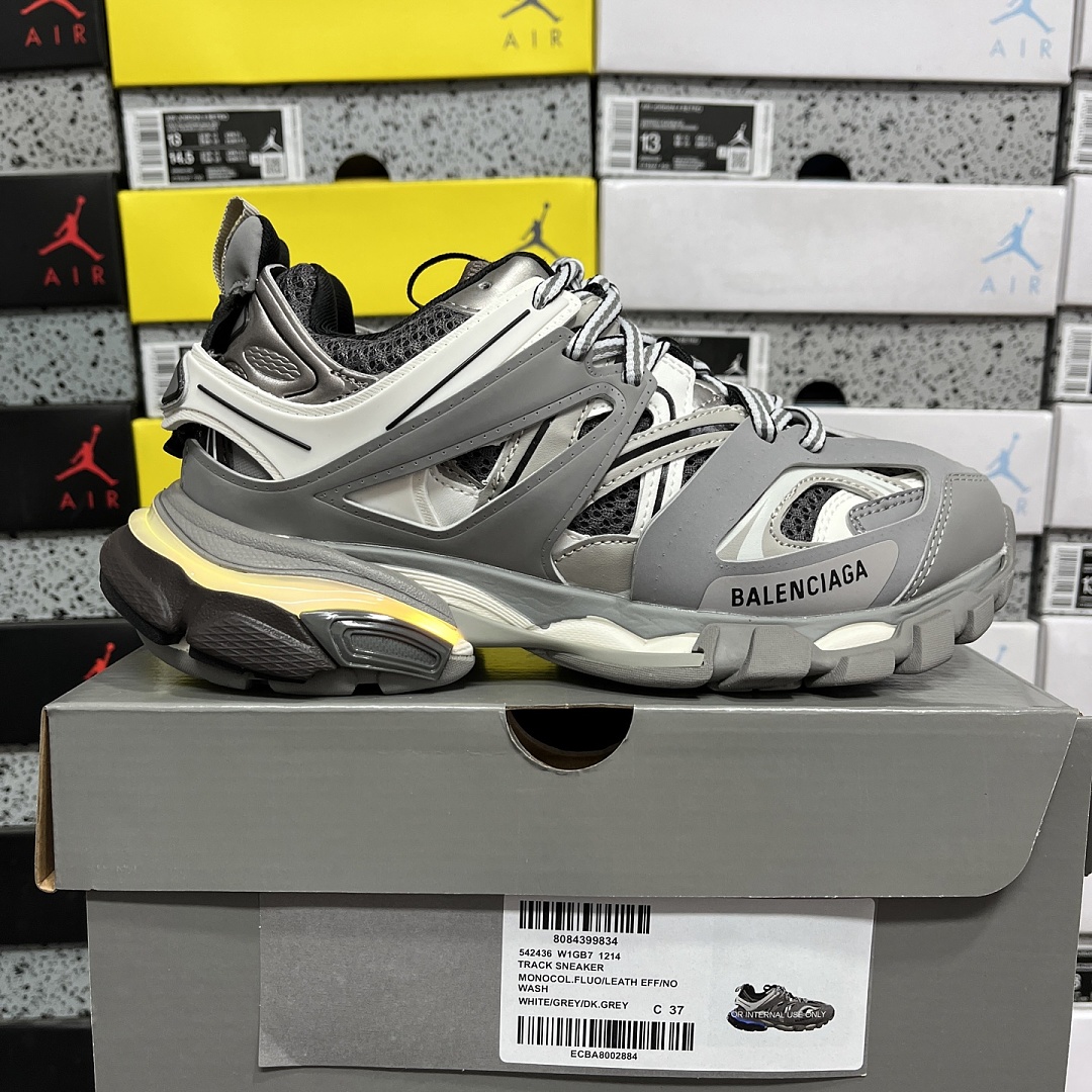 Balenciaga BLCG Track 3.0 Grey LED