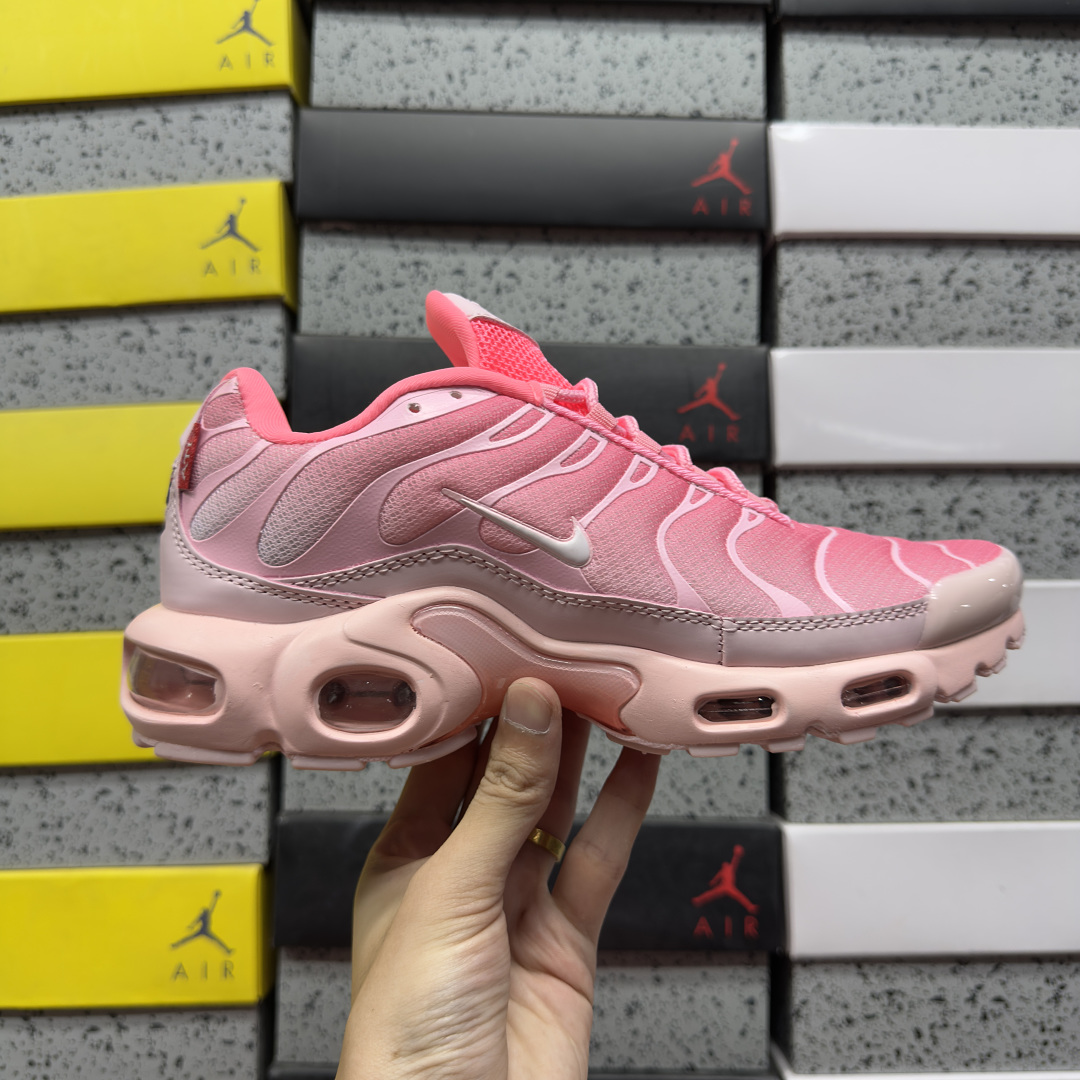 Nike Air Max Plus - Image 6