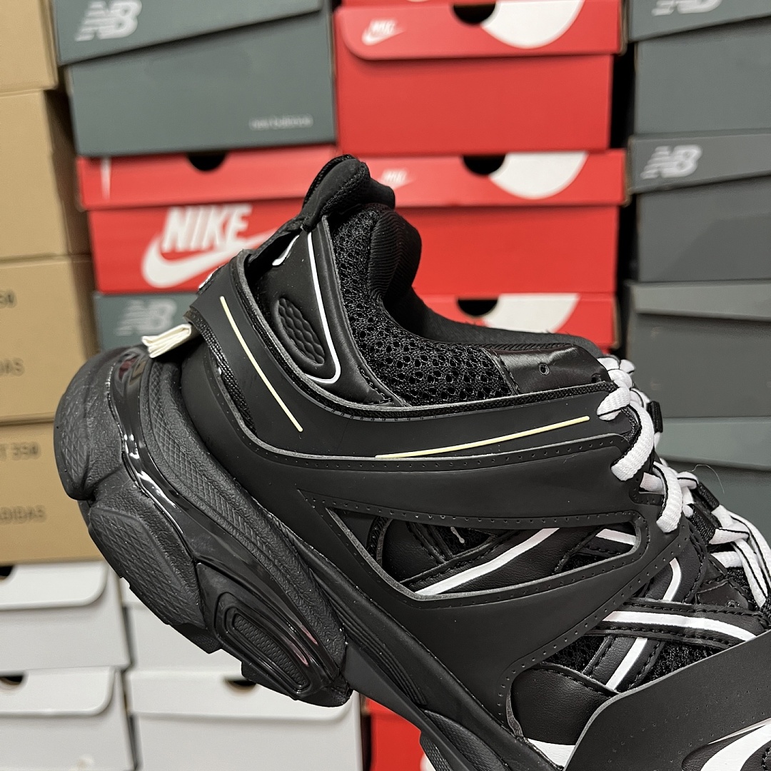 Balenciaga BLCG Track - Image 5
