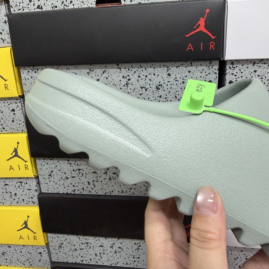 Adidas Slide/Foam Runner - Image 50