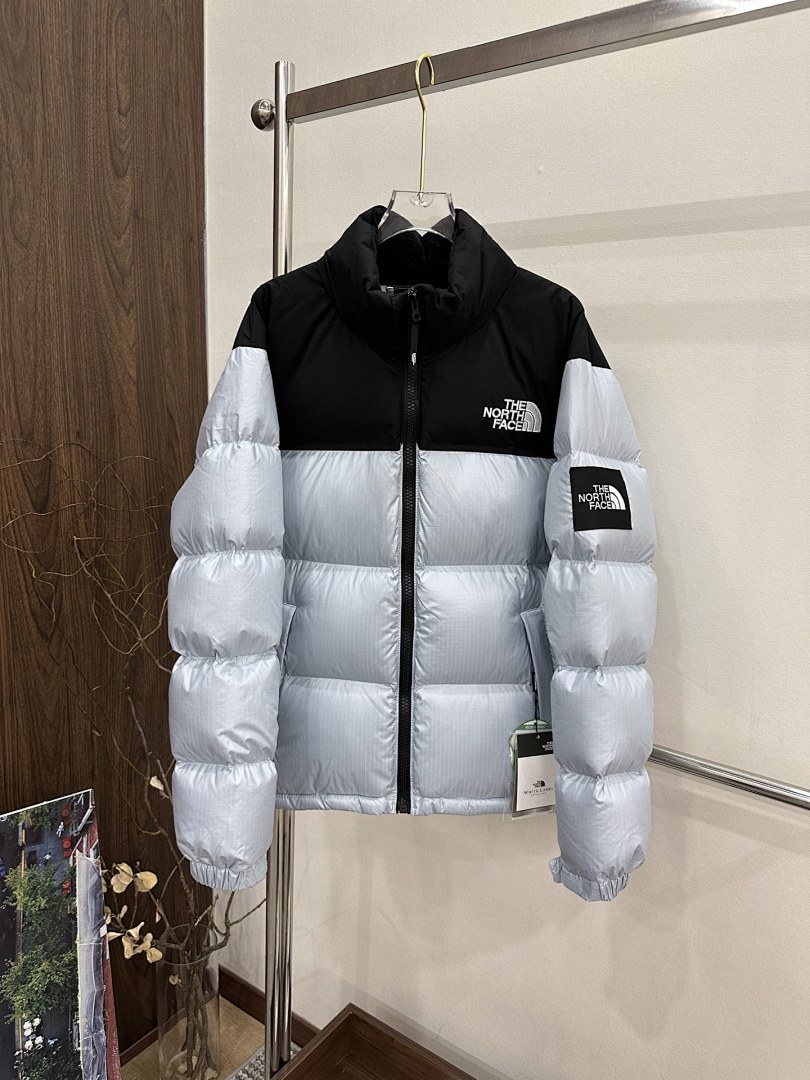 Chanel The North Face White Label Novelty Nuptse Down Jacket (Asia Sizing) - Image 15