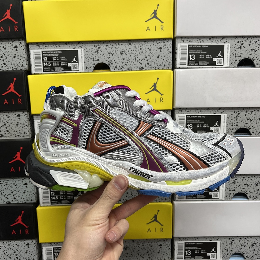 Balenciaga BLCG Runner 7.5 - Image 2