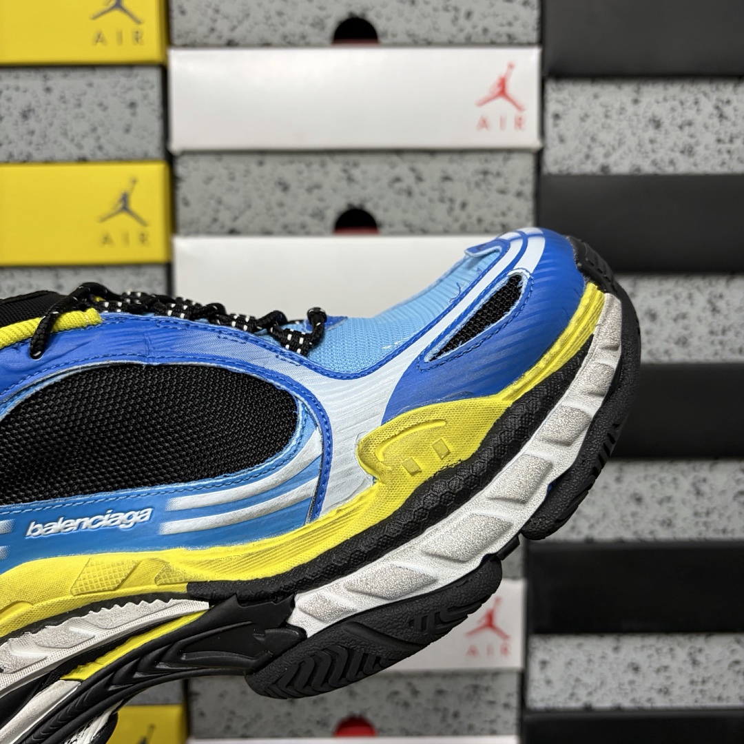 Balenciaga Triple S 2 - Image 6
