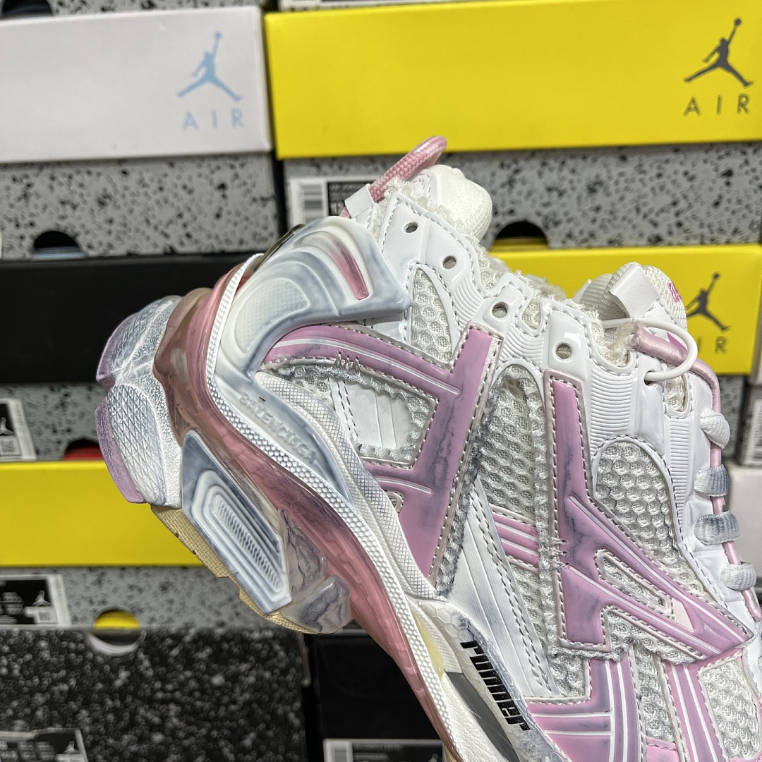 Balenciaga BLCG Runner 7.0 - Image 3