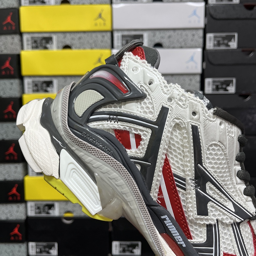 Balenciaga BLCG Runner 7.0 - Image 2