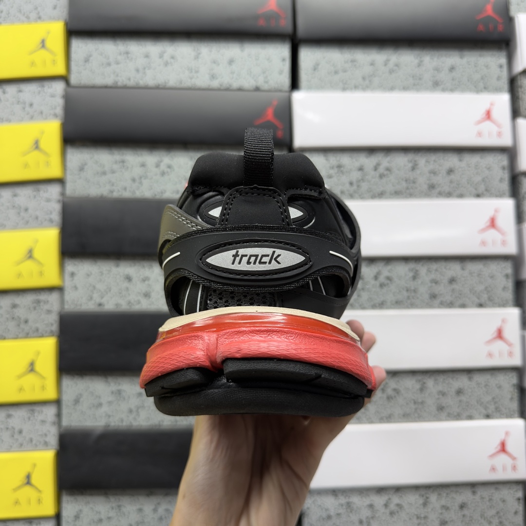 Balenciaga BLCG Track 4162 (Black Red) - Image 6