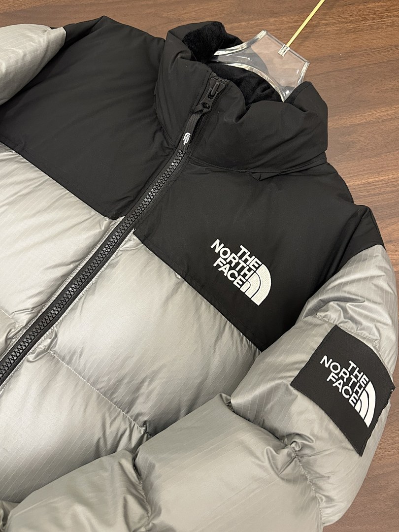 Chanel The North Face White Label Novelty Nuptse Down Jacket (Asia Sizing) - Image 42