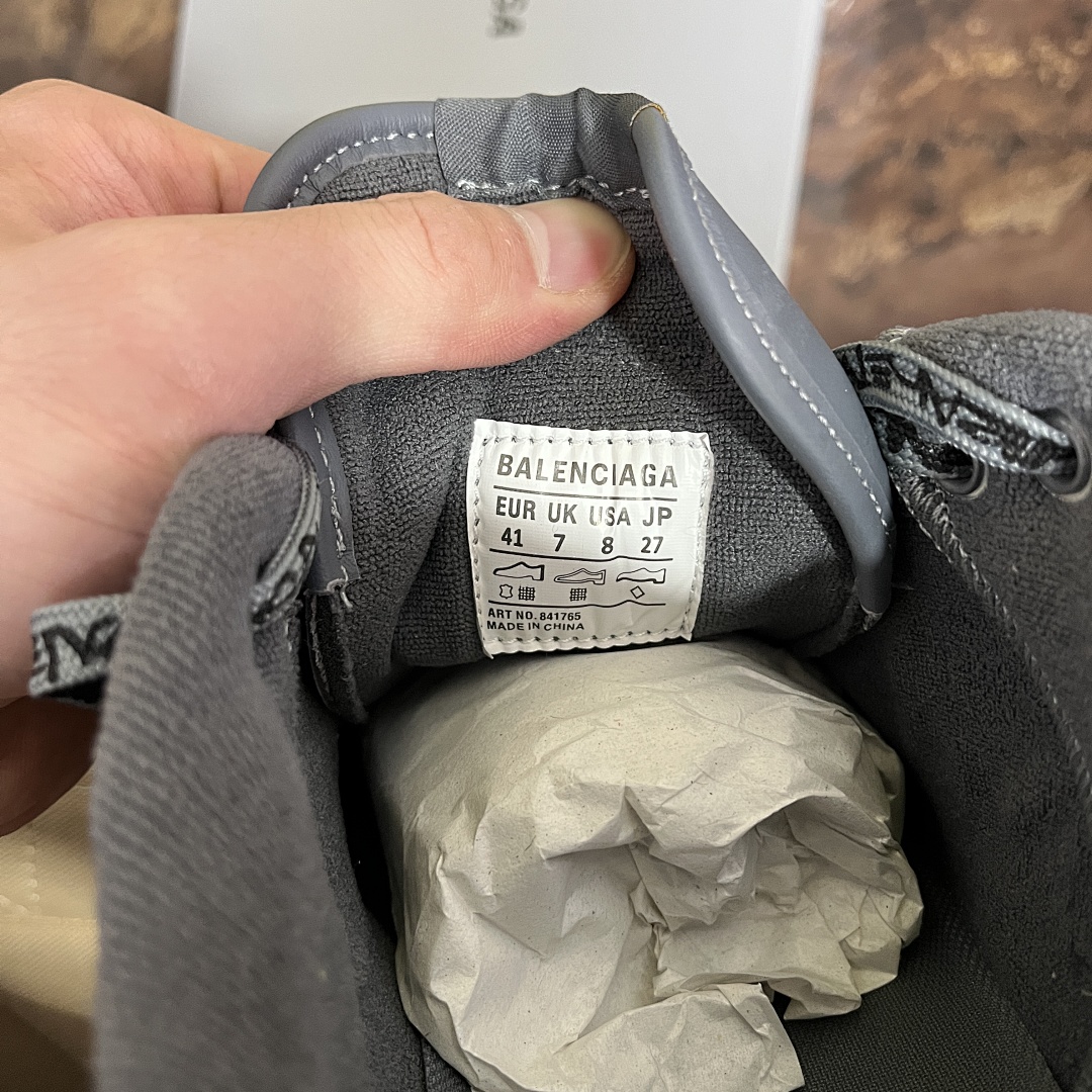 Balenciaga Hamptons Sneakers - Image 4