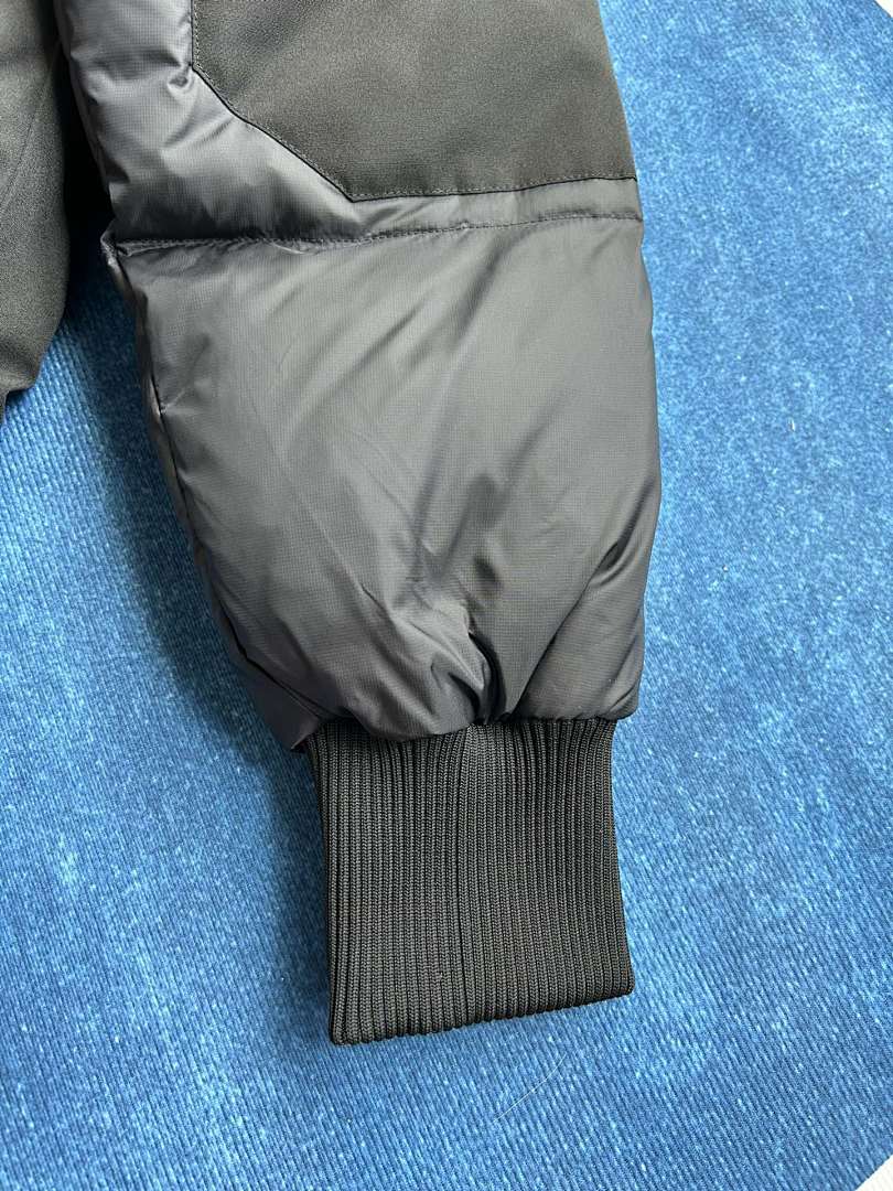 Canada Goose Chilliwack Bomber Jacket - Image 39