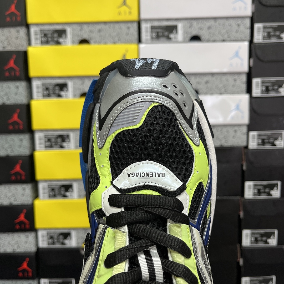 Balenciaga BLCG Runner 7.0 - Image 6