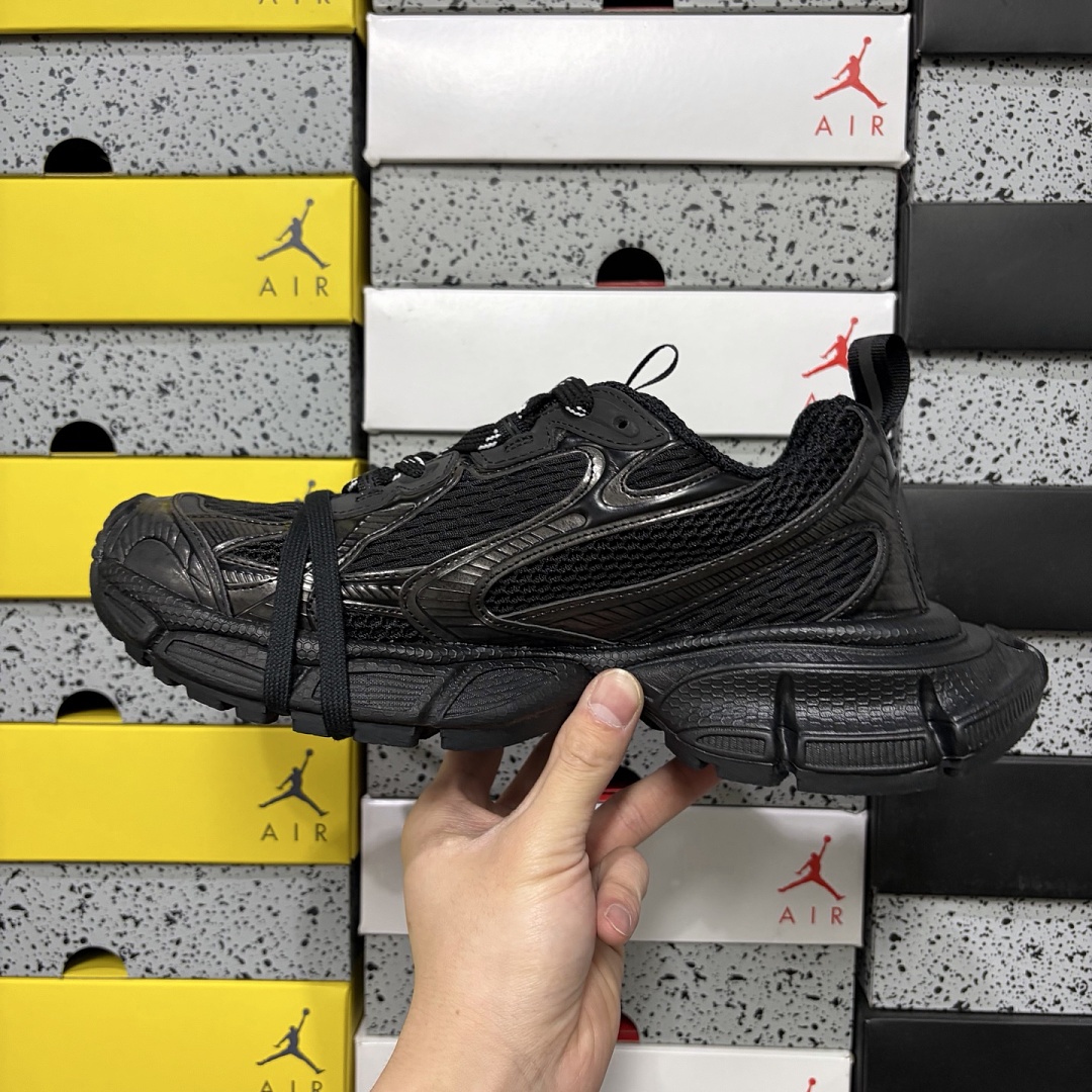 Balenciaga BLCG 3XL - Image 10