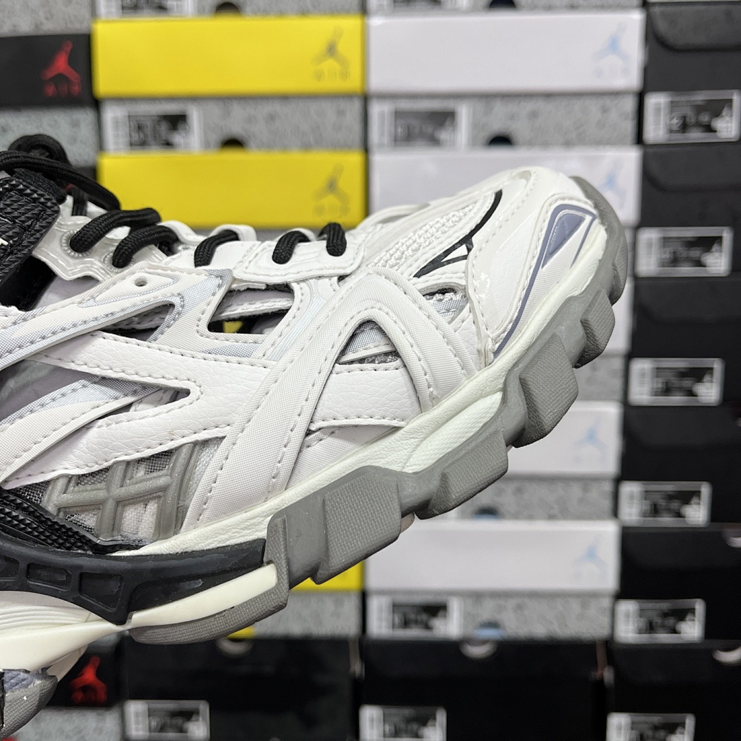 Balenciaga Track 2.0 - Image 75