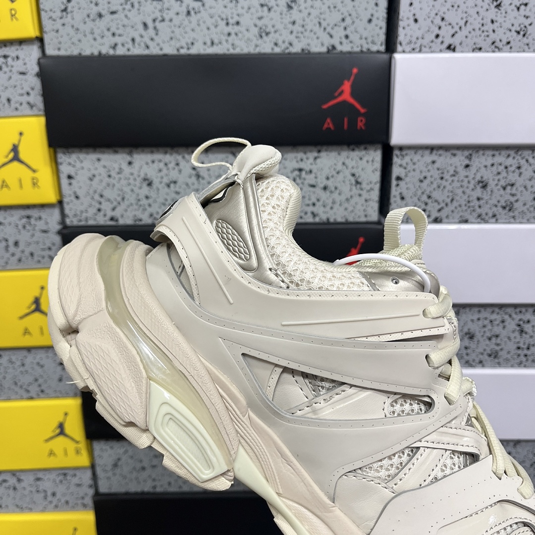 Balenciaga Track - Image 2
